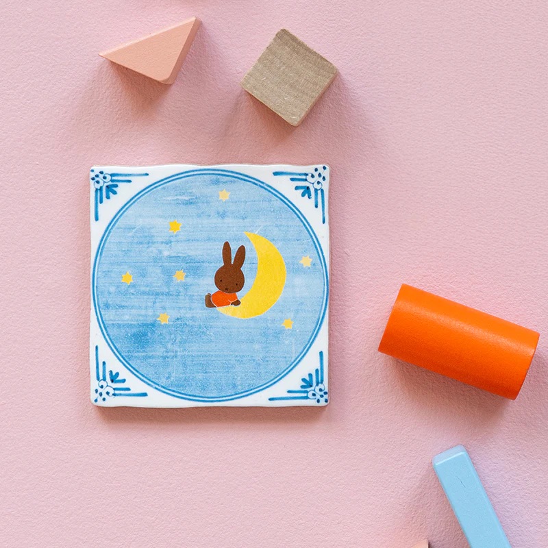 Miffy on the moon, 2 - Afbeelding 2